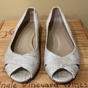 Stuart Weitzman peep-toe flats with beige fabric upper in size 7.5